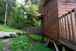 Perhebungalow (Chucao) | Yksilöllisesti sisustettu, yksilöllisesti kalustettu