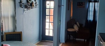 Cute Beach House Apartment very close to beach