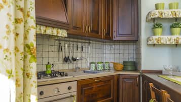 Departamento, 2 habitaciones | Cocina privada | Tetera eléctrica