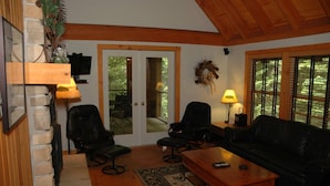 Chalet rustique Confort | Aire de séjour