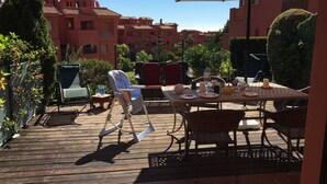 Apartment, Mehrere Betten | Balkon