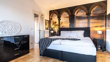 Townhouse Tradisional (incl. cleaning fee) | 1 kamar tidur, meja kerja, dan ruang kerja ramah laptop