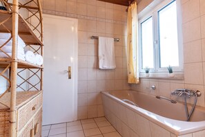 Baignoire relaxante profonde