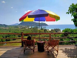 Sun deck - Sea View Beach Bungalows (Kyauktwin)