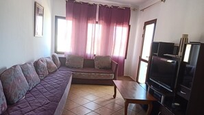 Apartment, 2 Bedrooms | Living area | 32-inch flat-screen TV with satellite channels, TV - Amn Mdiq (Allyene)