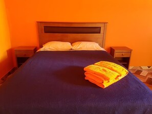 Chambre double | Accès au Wi-Fi (inclus), literie fournie
