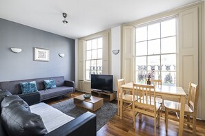 Living area - Royal College Apartments (London)