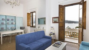 Apartament, 3 dormitoris | Sala d'estar