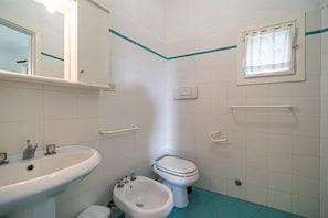 Bathroom - Appartamenti Via Roma Campo Mare (Campo nell'Elba)