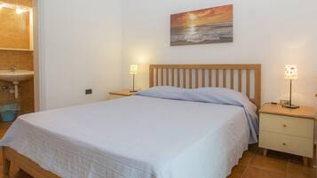 3 chambres, lits bébé (en supplément), Wi-Fi gratuit