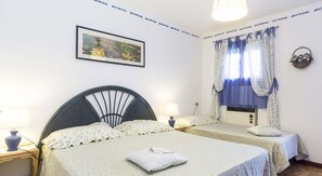 Villa, 3 Bedrooms | 3 bedrooms, cribs/infant beds, free WiFi - Villa Mara (Capoliveri)