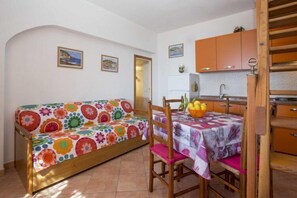 Apartment, 1 Bedroom (Bilo 2) | Living area