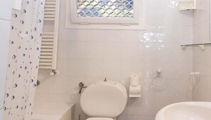 Villa, 2 Bedrooms, Patio, Sea View | Bathroom | Shower, hair dryer, bidet, towels