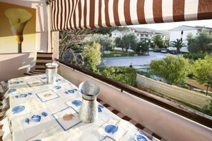 Apartment, 2 Schlafzimmer, Balkon | Balkon