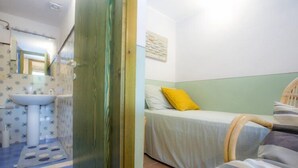 Appartement, 2 chambres, patio | 2 chambres, lits pliants/supplémentaires