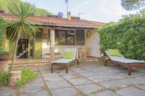 Apartment, 2 Bedrooms, Patio | Terrace/patio - I Chioppi 18 (Capoliveri)