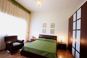 Apartment, 2 Bedrooms, Balcony | 2 bedrooms, rollaway beds - La Casa di Angela (Portoferraio)
