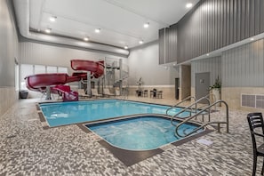 Indoor pool - Best Western Plus Dauphin (Dauphin)