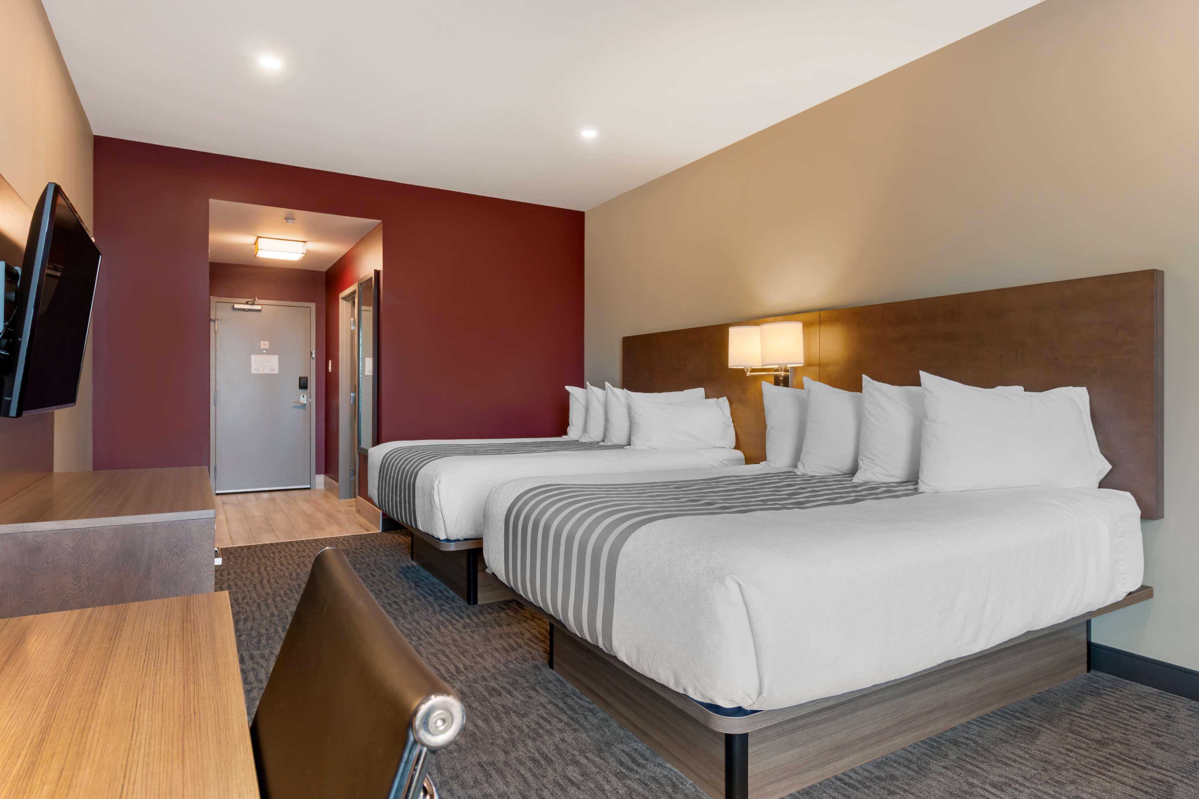 Chambre Standard, 2 grands lits, non-fumeurs, réfrigérateur et four à micro-ondes | Bureau, espace de travail pour ordinateur portable