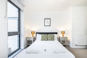 Apartemen (First Floor) | 2 kamar tidur dan didekorasi berbeda-beda