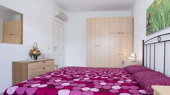 2 bedrooms, free WiFi