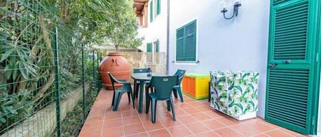 Apartment, 2 Bedrooms | Terrace/patio