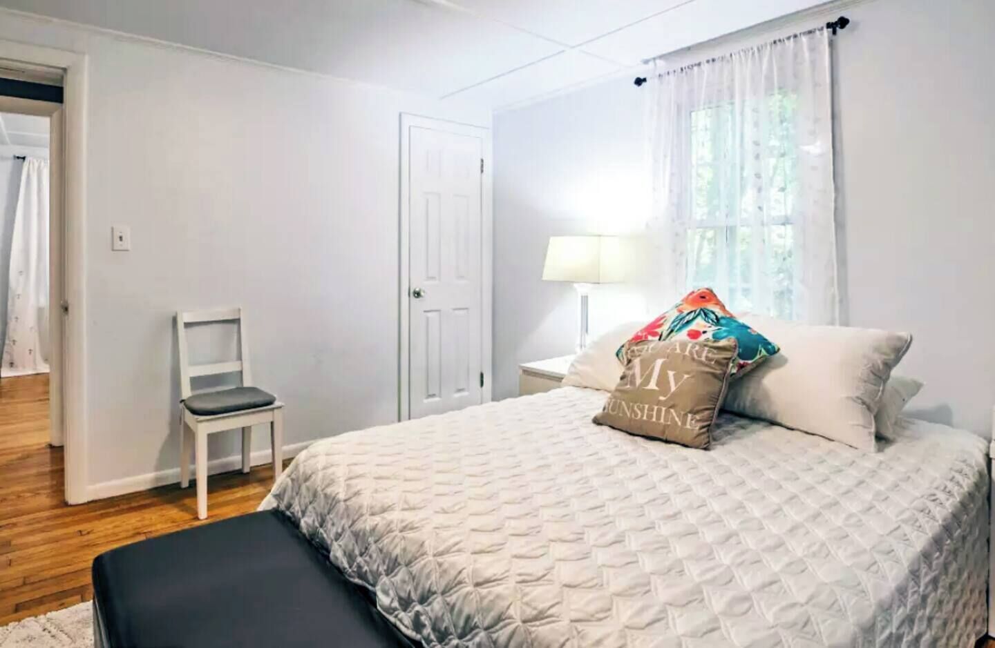 2 habitaciones, tabla de planchar con plancha y wifi gratis 