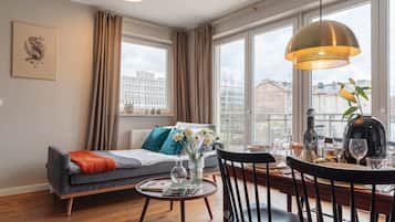 Apartment, 2 Schlafzimmer | 2 Schlafzimmer, Bügeleisen/Bügelbrett, kostenloses WLAN, Bettwäsche