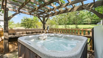 Bain à remous extérieur