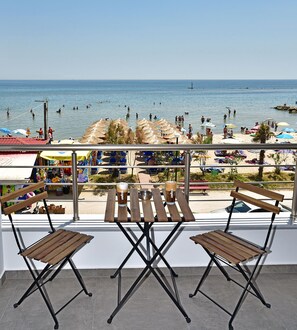 Dobbeltrom – deluxe, sjøutsikt | Terrasse/patio