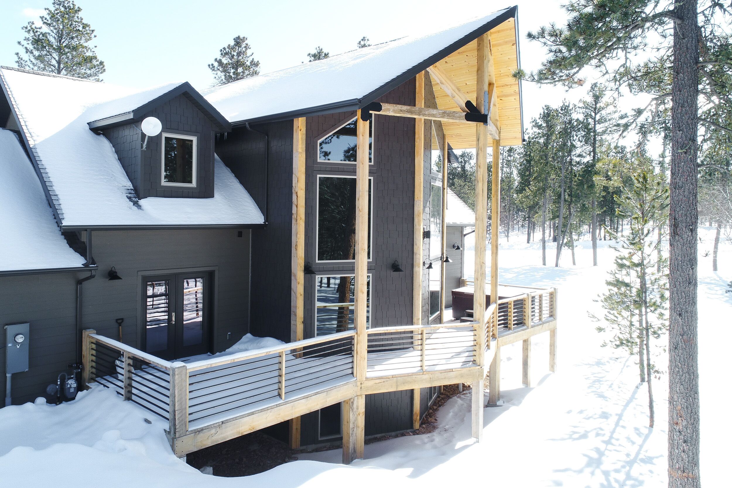 Unique New Cabin on Paved Roads, Hot Tub, & access to Clubhouse w/ Pool!