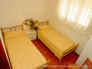 2 bedrooms, in-room safe, WiFi, bed sheets