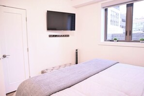 1 slaapkamer, een strijkplank/strijkijzer, wifi, beddengoed