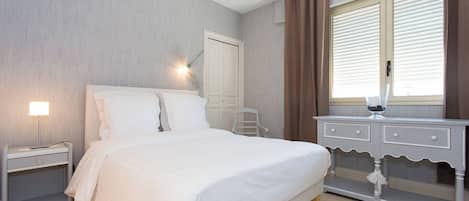 2 chambres, fer et planche Ă repasser, Wi-Fi, draps fournis