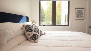 1 bedroom, iron/ironing board, travel cot, WiFi