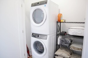 Interior - Stunning Downtown Condo: Capri 106 (Traverse City)