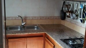 Căn hộ, 2 phòng ngủ | Bếp riêng | Tủ lạnh, bếp nấu, dụng cụ nấu nướng/bát dĩa/dao nĩa 