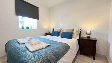 2 slaapkamers, een strijkplank/strijkijzer, wifi