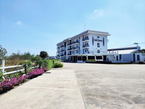 บริเวณภายนอก