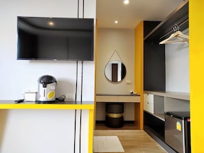 豪華雙人房 | 獨特設計、書桌、手提電腦工作空間、遮光窗簾/窗簾