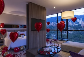 埃及棉床單、高級寢具、羽絨被、Tempur-Pedic 床墊