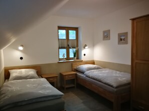 4 Schlafzimmer, Reisekinderbett, kostenloses WLAN