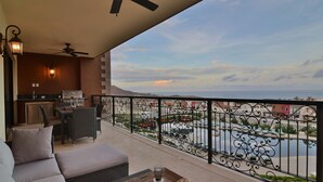 Balcony - Beautiful Holiday Condo in a Prime Location in Cabo San Lucas 1025 (Cabo San Lucas)