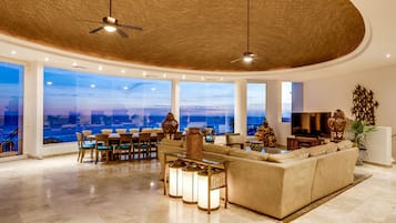 Villa (1 Bedroom) | Living room | TV