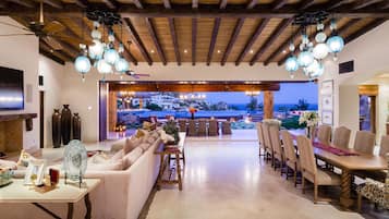 Villa (6 Bedrooms) | Servicio de la propiedad