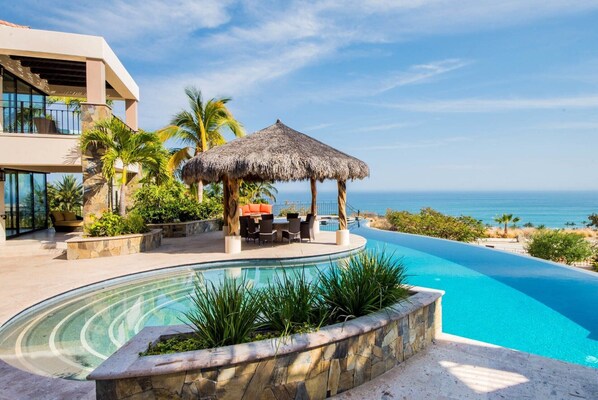 Pool - Mansion in Cabo San Lucas 1040 (Cabo San Lucas)
