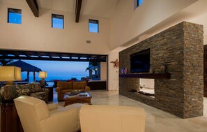 Interior - Mansion in Cabo San Lucas 1040 (Cabo San Lucas)
