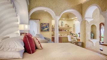 Villa (Multiple Bedrooms) | 7 bedrooms, laptop workspace, iron/ironing board, bed sheets