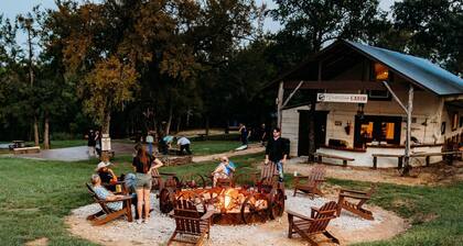 River Front Historic Lodge + Suites w/Scenic Stay on 14 Private Acres