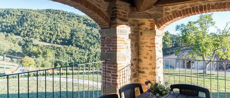 LĂ€genhet Comfort - 2 sovrum - balkong - utsikt mot poolen | Terrass/Patio